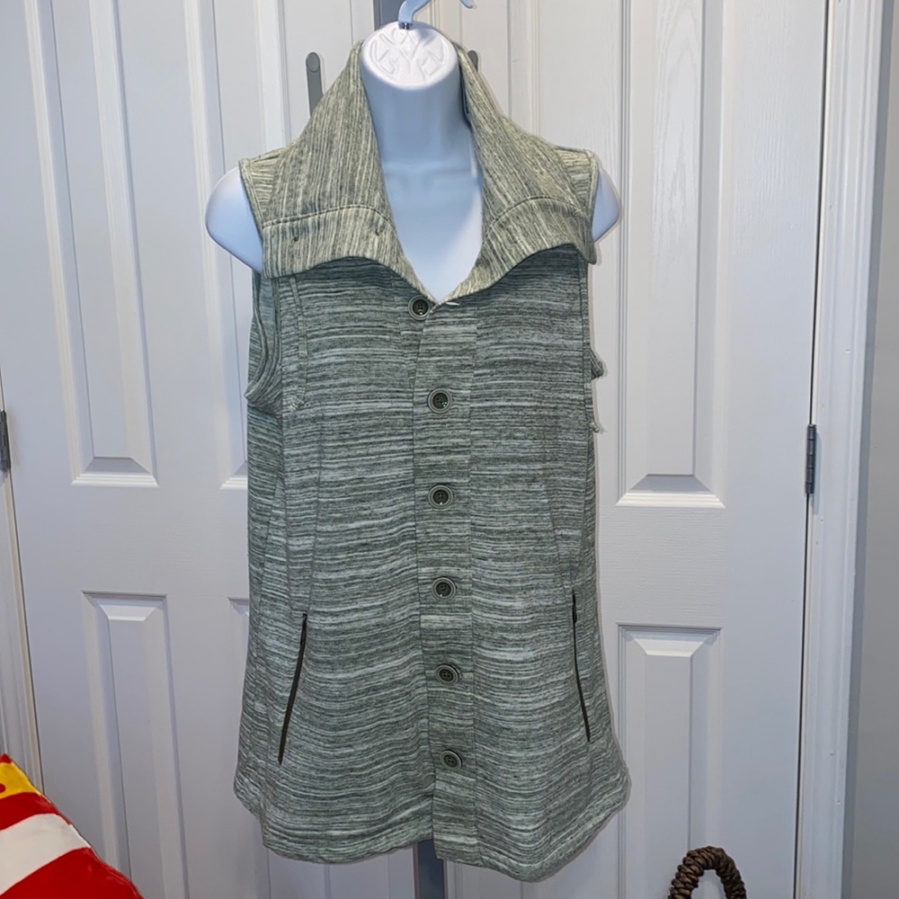 Women's Matilda Jane sleeveless button down vest / jacket , size small